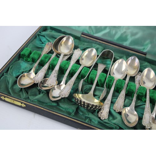 221 - 5 Sets of Vintage Boxed SILVER PLATE Cutlery Inc. Mother of Pearl, Pastry Forks