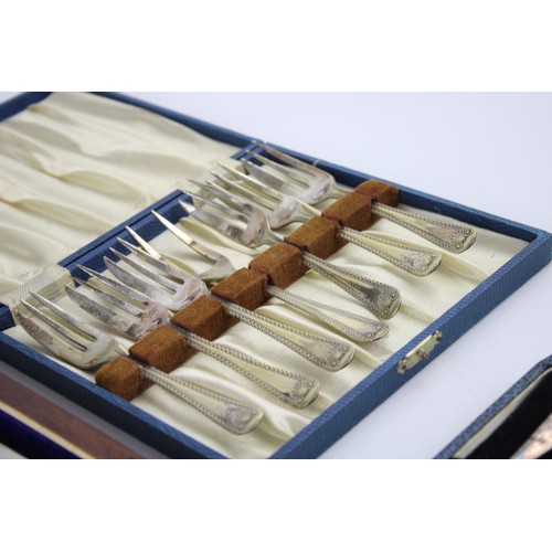 221 - 5 Sets of Vintage Boxed SILVER PLATE Cutlery Inc. Mother of Pearl, Pastry Forks