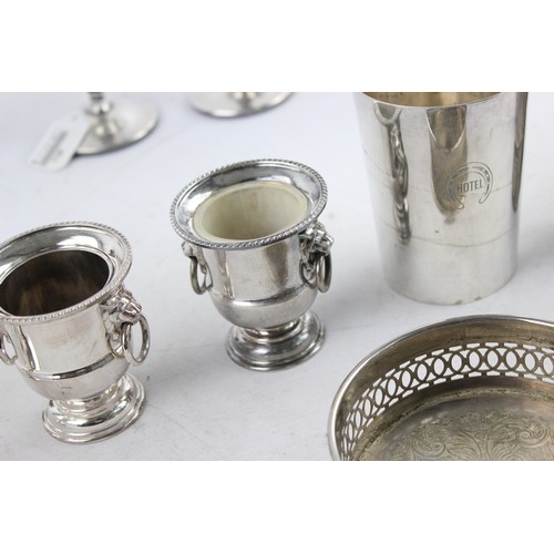 242 - 18 x Vintage SILVER PLATE Breweriana Inc Cocktail Shaker, Bottle Coaster (2961g)