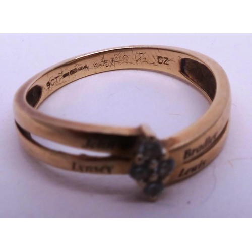 210 - 9CT GOLD CZ STONE RING WITH INSCRIPTIONS, SIZE Q. 3g