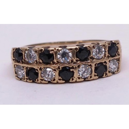 212 - 9CT GOLD RING SAPPHIRES & CLEAR STONES SIZE N. 2g