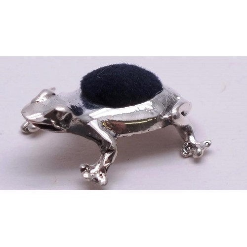 221 - SILVER FROG PIN CUSHION