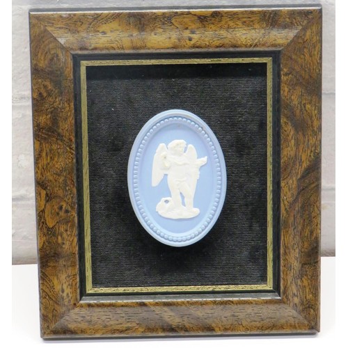 261 - FRAMED JASPER WEDGEWOOD OVAL PLAQUE