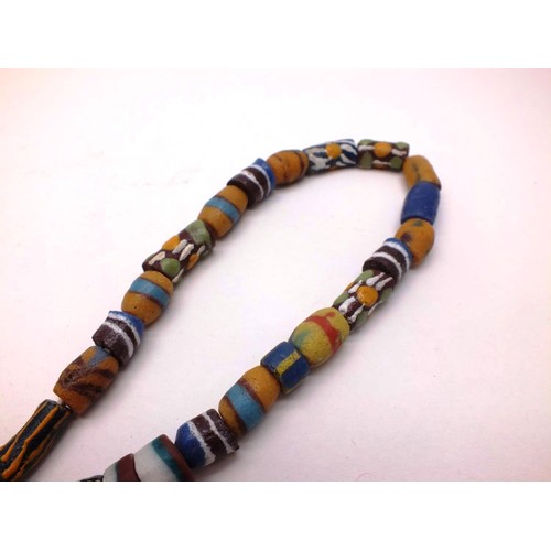 325 - VINTAGE AFRICAN TRADE BEAD NECKLACE