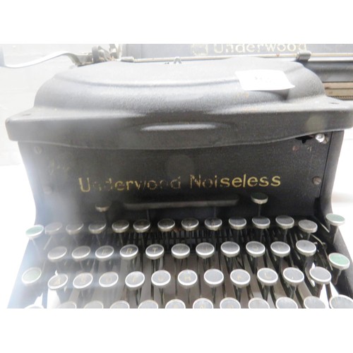 308 - ANTIQUE UNDERWOOD TYPRWRITER