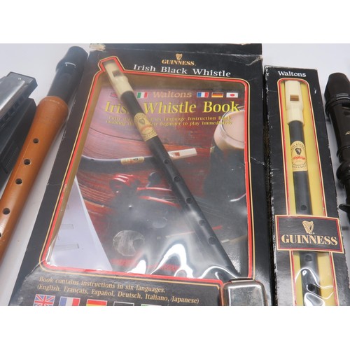 522 - MUSICAL INSTRUMENTS INCLUDES GUINNESS BOXED IRISH BLACK WHISTLE, HARMONICA & STYLOPHONE