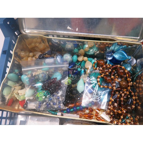 525 - TRAY OF VINTAGE INCLUDES JEWELLERY, TABLE LIGHTERS,COAL CARVED COLLECTABLES ETC