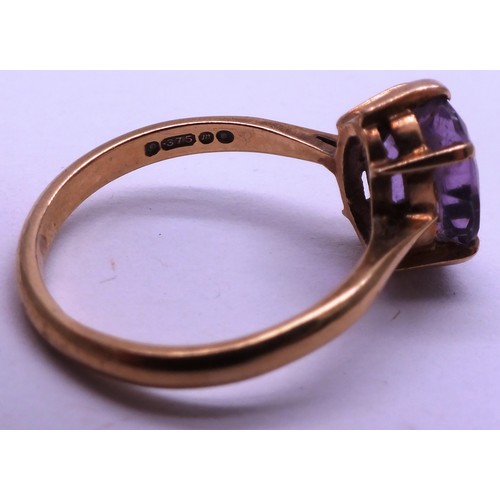 398 - 9 CARAT GOLD LADIES COCKTAIL RING- SIZE R- 3.45G