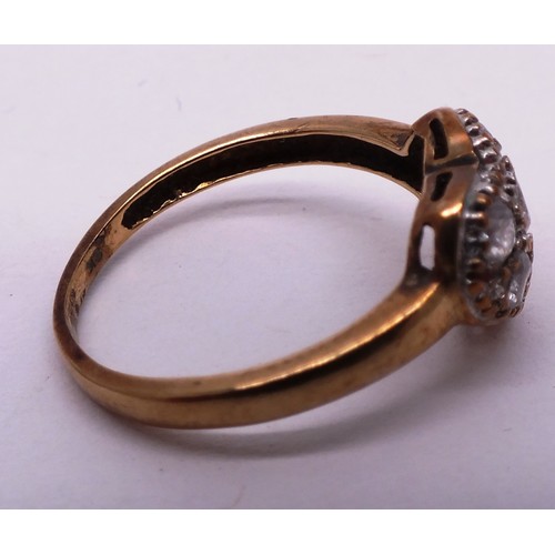 407 - 9 CARAT GOLD AND CZ HEART SHAPED LADIES RING- SIZE J- 1.74G