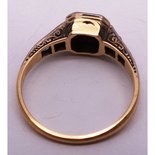 410 - 14 CARAT GOLD AND DIAMOND LADIES RING- UK SIZE N- 3.01G