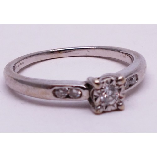 414 - 9ct WHITE GOLD AND DIAMOND LADIES RING- SIZE N- 2.42G