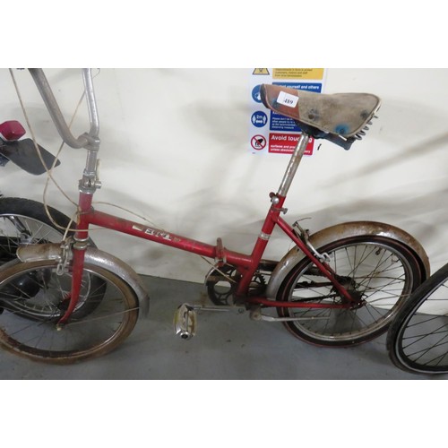 489 - VINTAGE FOLDING RALEIGH