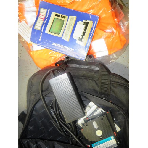 543 - HI VIS COAT & TOSHIBA WORD PROCESSOR