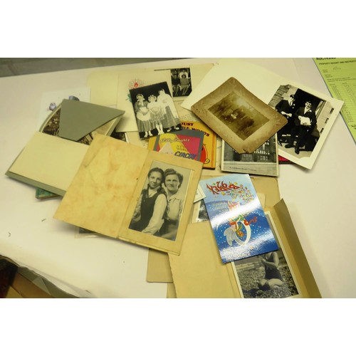 508 - COLLECTION OF 33 EPHEMERA & PHOTOGRAPHS