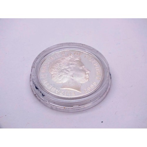 463 - GUERNSEY SILVER PROOF £5 AND £1 COINS