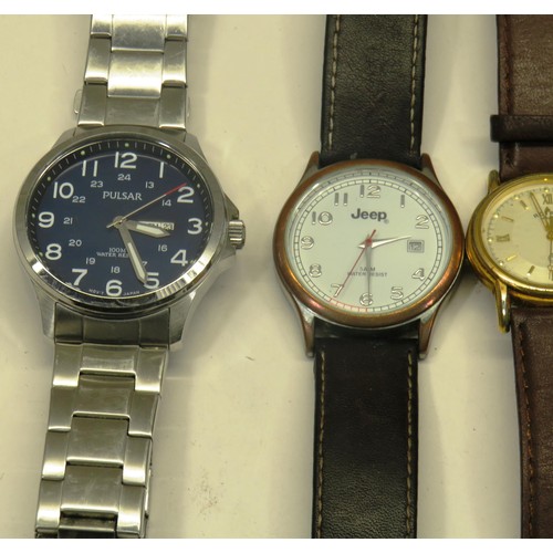 575 - FIVE MENS WATCHES INCLUDES PULSAR, JEEP, SWISS , HANA & ROTARY