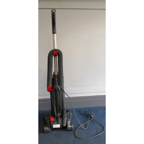 585 - HOOVER WHIRLWIND VACUUM CLEANER - LIGHTWEIGHT AND POWERFUL