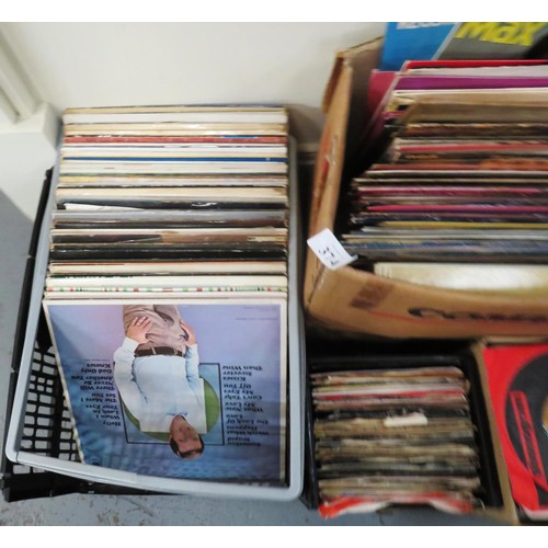 375 - JOB LOT OF LP'S AND SINGLES