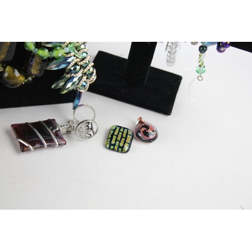 5 - 40 x Vintage & Retro Glass JEWELLERY inc. Foiled, Faceted, Pendant, Formed