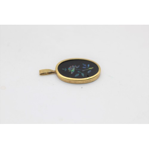 8 - 9ct gold vintage onyx & opal floral mosaic pendant (1.2g)