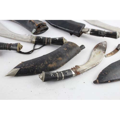 10 - 5 x Assorted Vintage KUKRI Inc Skinning Knives, Leather Scabbard Etc