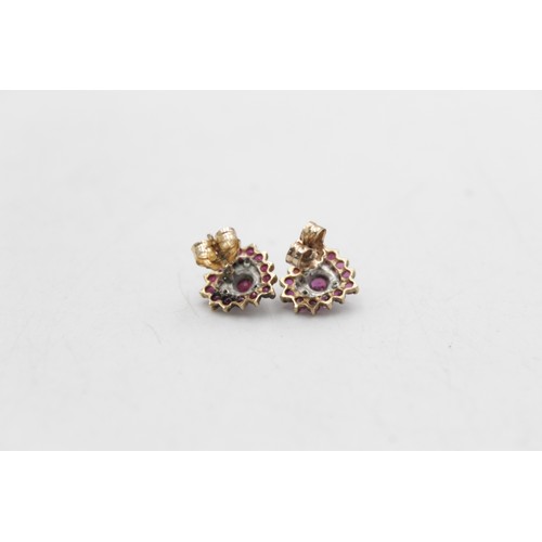 16 - 9ct gold vintage ruby & diamond cluster stud earrings (1.6g)