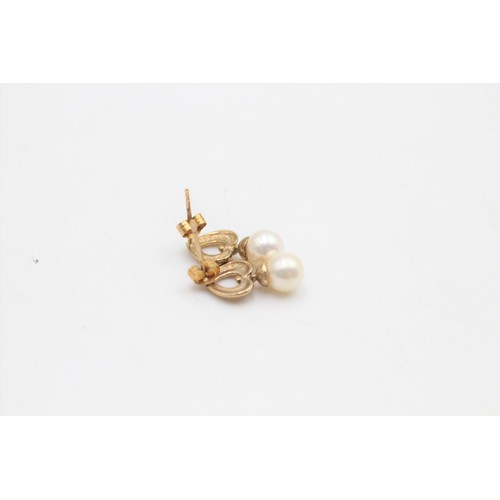 76 - 9ct gold vintage pearl heart drop earrings (2g)