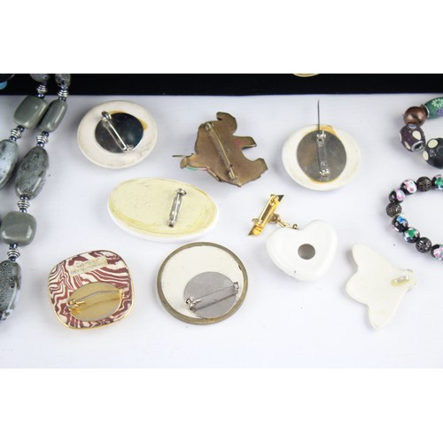 103 - 28 x Vintage & Retro Porcelain JEWELLERY inc. Studio, Heart, Elephant