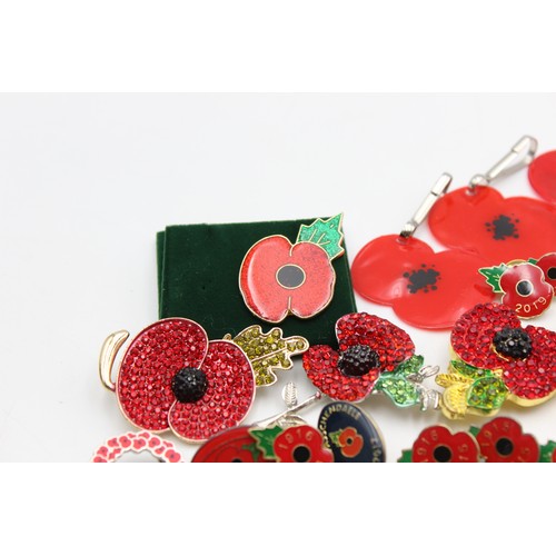 139 - 38 x Assorted POPPY Remembrance Day Badges, Brooches & Reflected Fobs Etc