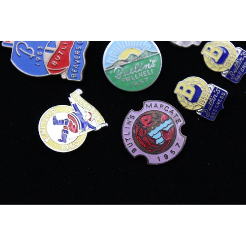 143 - 8 x Assorted Vintage BUTLINS Holiday Camp BADGES & Medals Inc Enamel, Margate