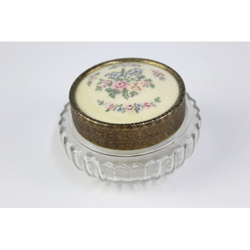 150 - 18 x Assorted Vintage Decorative PILL / TRINKET BOXES Inc Stratton, Enamel Etc