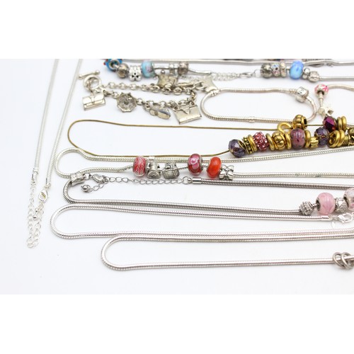 115 - 25 x Contemporary Fashion Charm Bracelets inc. Glass, Enamel