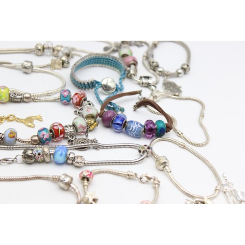 115 - 25 x Contemporary Fashion Charm Bracelets inc. Glass, Enamel