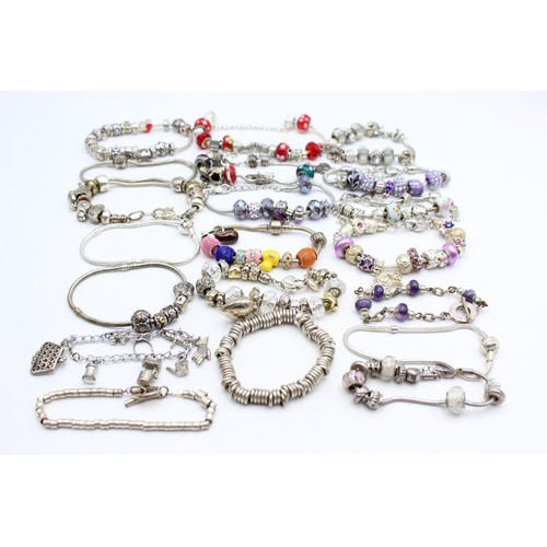 117 - 20 x Contemporary Fashion Charm Jewellery inc. Glass, Enamel, Animal