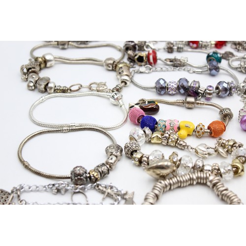 117 - 20 x Contemporary Fashion Charm Jewellery inc. Glass, Enamel, Animal