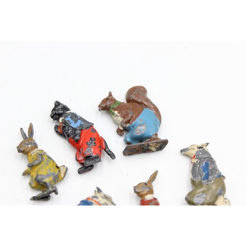 481 - SIX VINTAGE LEAD ANIMAL FIGURES