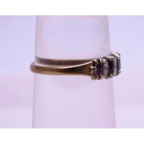 276 - 9CT GOLD DIAMOND AND AMETHYST RING SIZE L, 1.3g