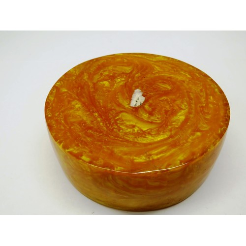 282 - VINTAGE CATALIN LAVA AMBER BAKELITE CUSHIONED SATIN LINED DRESSER BOX SIZE H6cm x DIAMETER  16cm