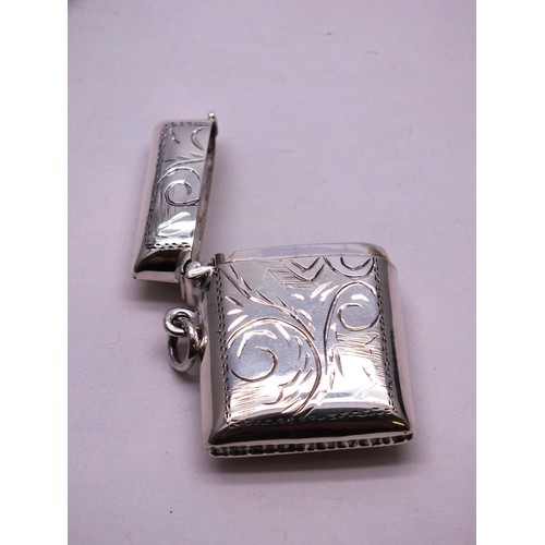 319 - VINTAGE 925 SILVER VESTA CASE 14.8g