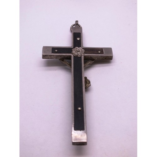 451 - VINTAGE CRUCIFIX PENDANT AND WHITE METAL TEDDY FIGURE 56g