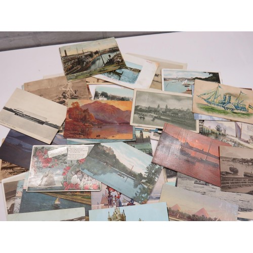 460 - COLLECTION OF BOAT POSTCARDS AND PHOTOS - 39 ITEMS