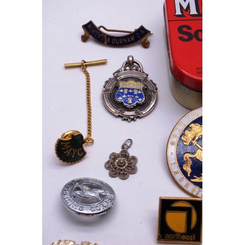 524 - ASSORTED ENAMEL BADGES DATING FROM THE EARLY 1900's