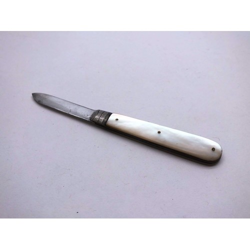 473 - STERLING SILVER AND MOTHER OF PEARL FRUIT KNIFE BIRMINGHSM 1924