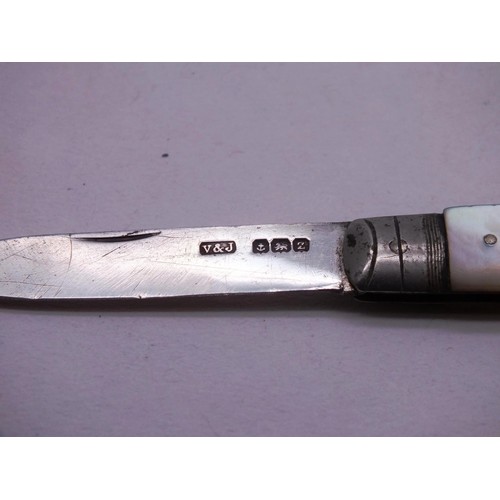 473 - STERLING SILVER AND MOTHER OF PEARL FRUIT KNIFE BIRMINGHSM 1924