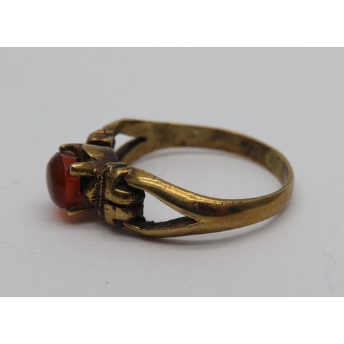 439 - ANTIQUE BRASS RING SET WITH AMBER SIZE O