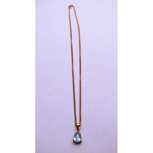 239 - 18CT GOLD NECKLACE WITH AQUAMARINE 5.2G