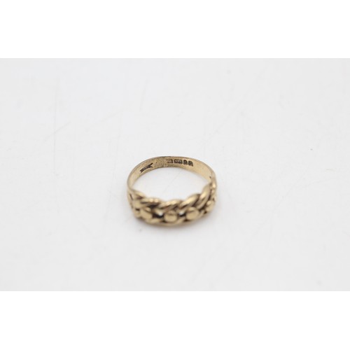 4 - 9ct gold knot dress ring (2.1g) SIZE G