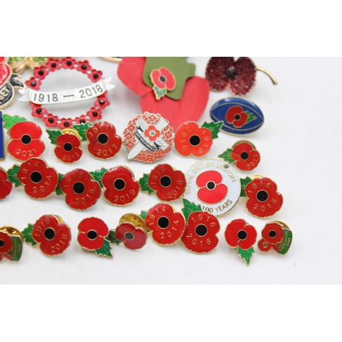 37 - 48 x Assorted POPPY / Remembrance Day Badges, Brooches & Bracelet Various Years