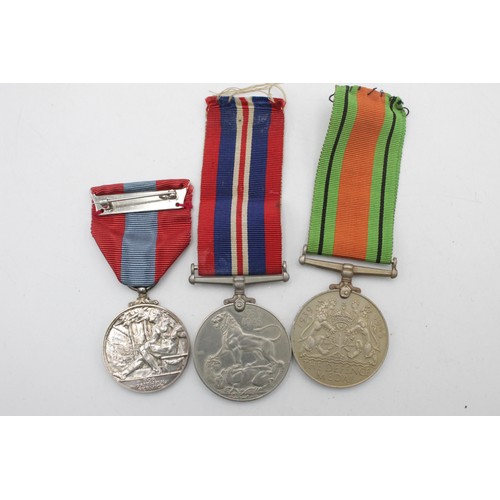 59 - 3 x Vintage MEDALS Inc WW2, Boxed Imperial Service To Stanley Spencer Gee