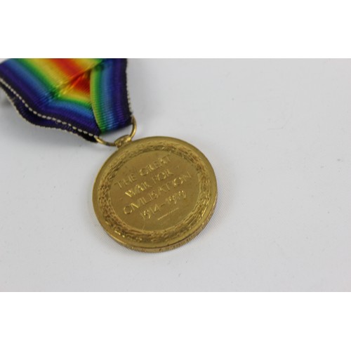 73 - 2 x WW1 Medals with Original Ribbons Named Inc War, Victory